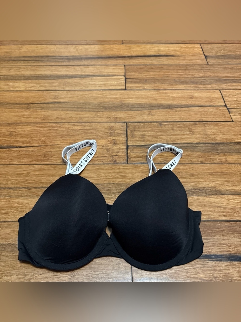 Victoria's Secret Bra Womens 34C Black T-Shirt Push-Up Full Coverage Spell Out